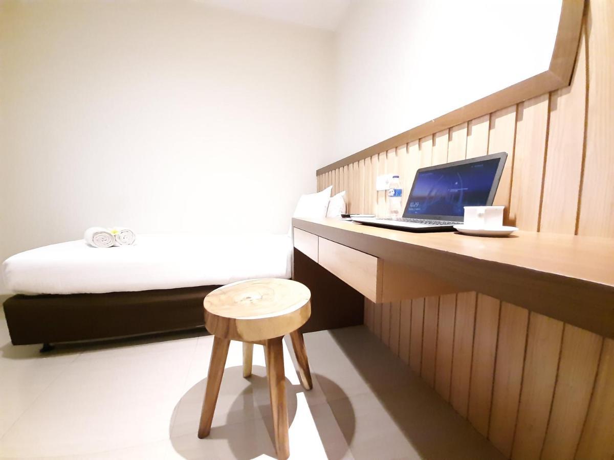 Hotel Pantes Kota Lama Семаранг Екстериор снимка