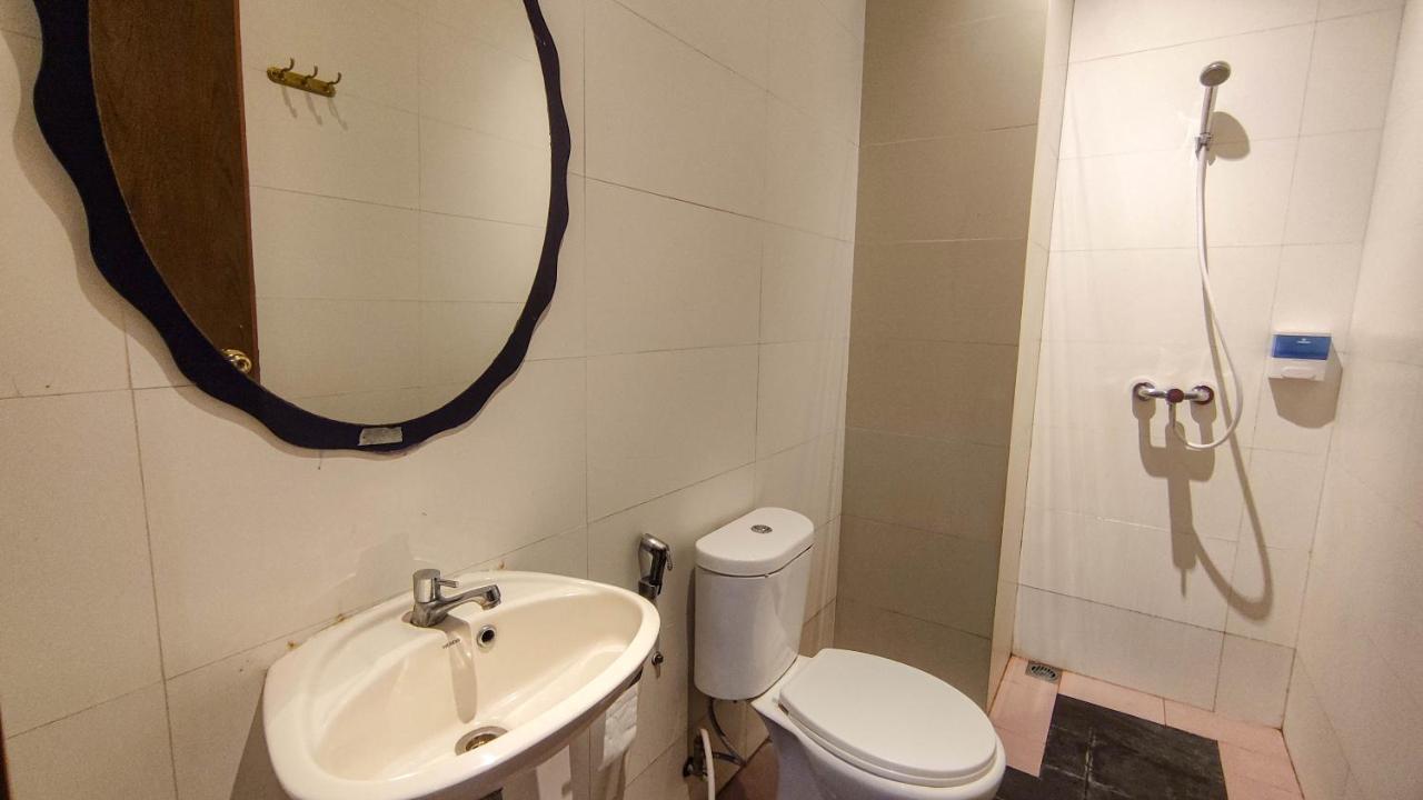 Hotel Pantes Kota Lama Семаранг Екстериор снимка