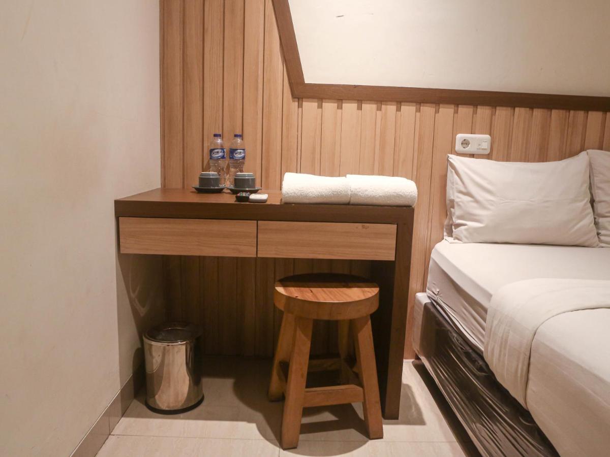 Hotel Pantes Kota Lama Семаранг Екстериор снимка